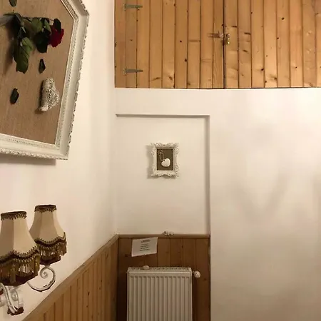 Ducville 1 Apartment